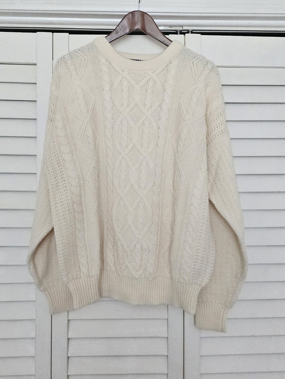 Vintage Claybrooke Outdoors Sweater Size L Ivory Cable Fisherman Knit Crew Neck